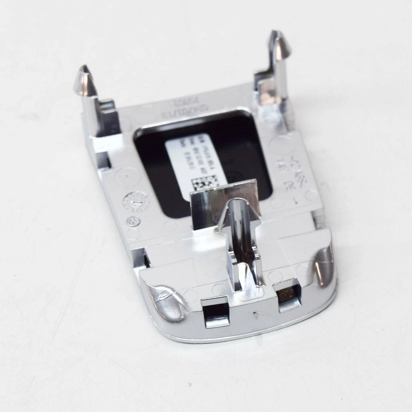 NEW VW TOUAREG 7P STEERING WHEEL LOWER BADGE "R" 7P6419685AP0P 2012 12094880