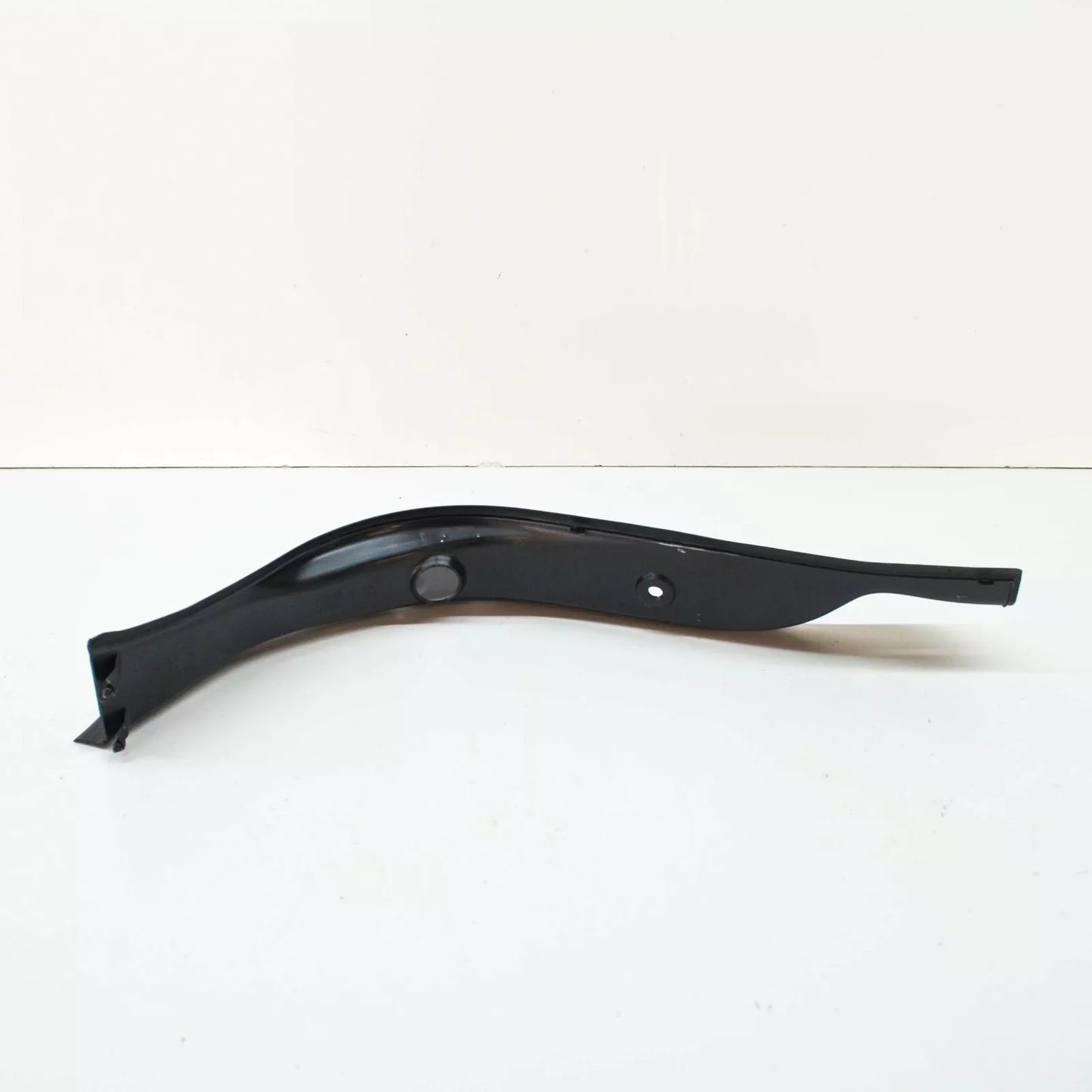 NEW BMW 4 GRAN COUPE F36 REAR LEFT TAILLIGHT GUTTER COVER 51497474489 ORIGINAL