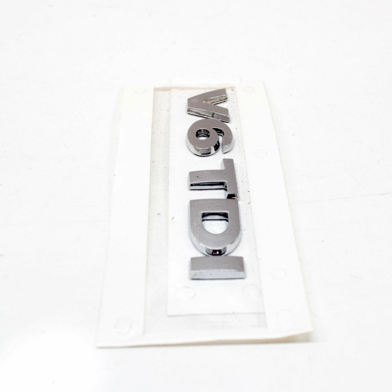 NEW VOLKSWAGEN PHAETON 3D REAR CHROME V6 TDI INSCRIPTION 3D0853675AT739 ORIGINAL