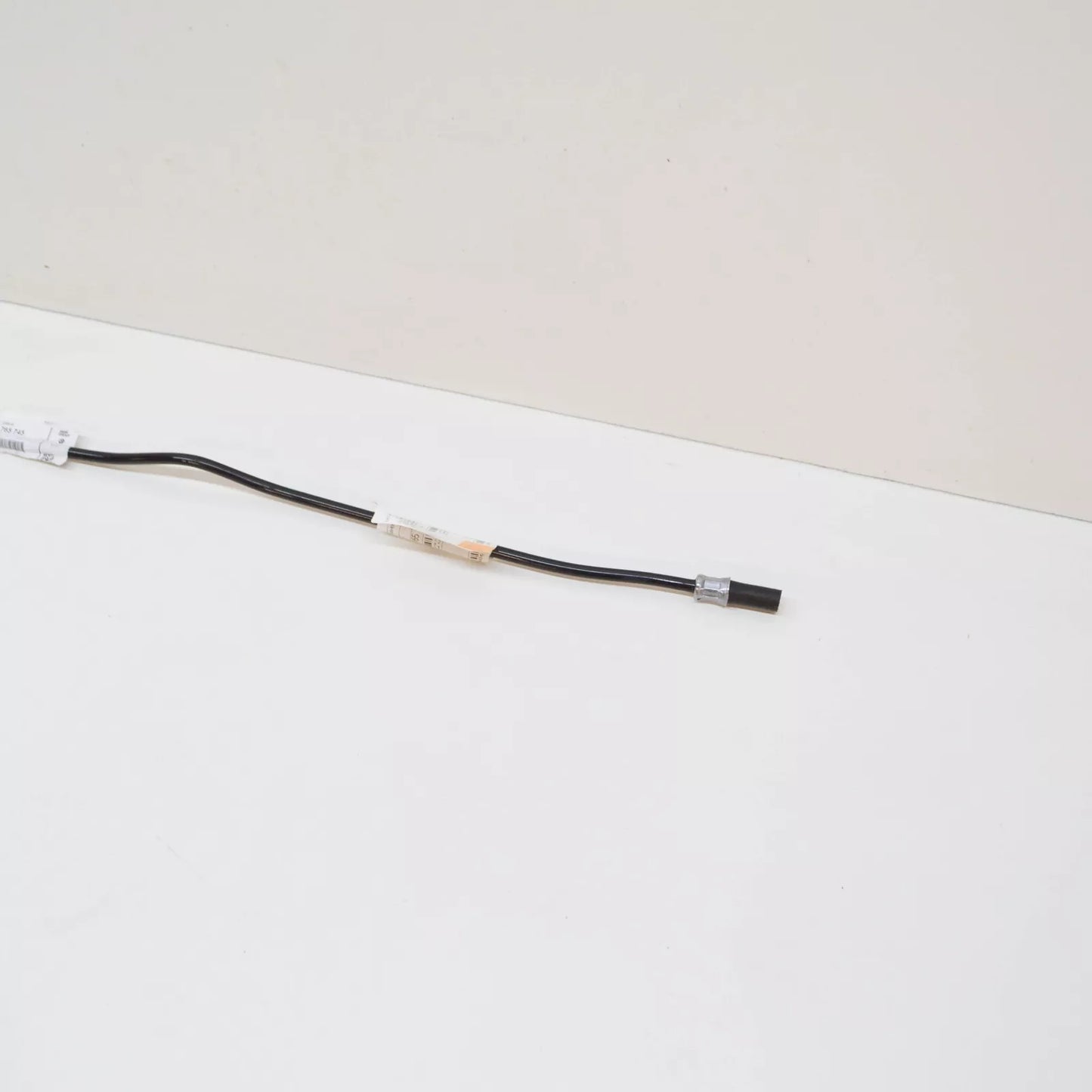 NEW BMW 3 E90 REAR FUEL FEED LINE 16126765745 6765745 ORIGINAL