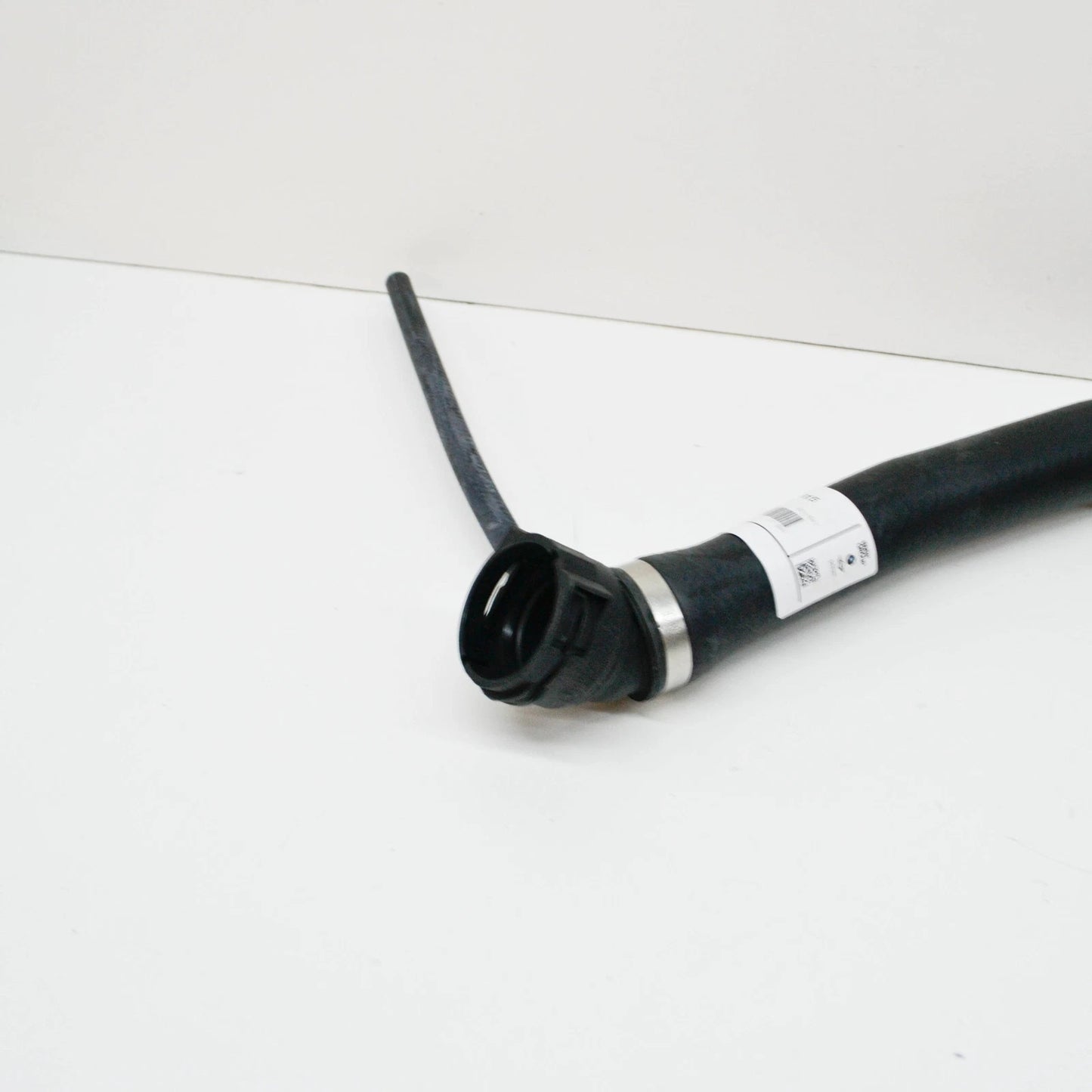 NEW BMW E38 SEDAN COOLING SYSTEM WATER HOSE 2247815 11532247815 ORIGINAL