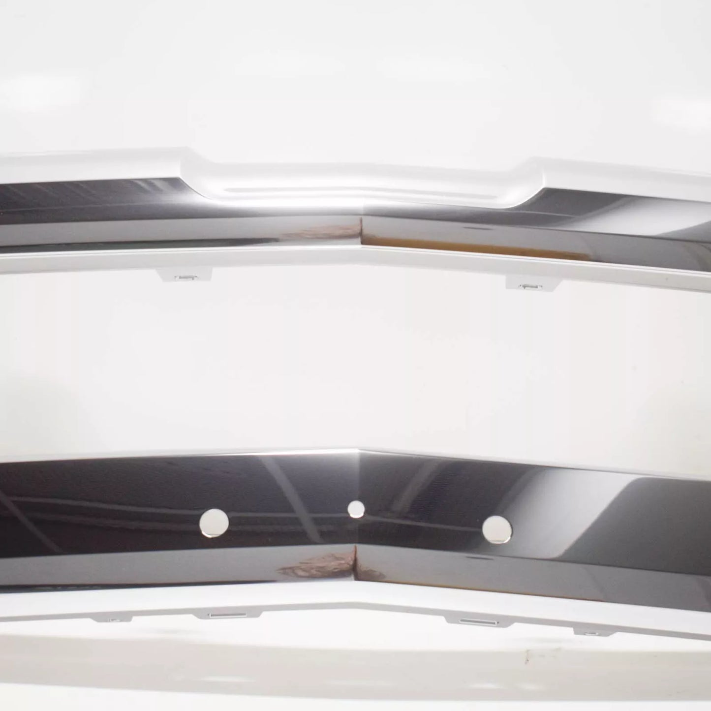 NEW MB GLK-CLASS X204 FRONT BUMPER LOWER GRILLE CHROME TRIM A2048852722 ORIGINAL