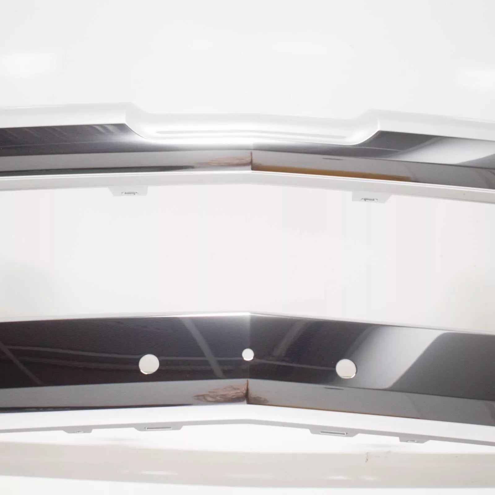 NEW MB GLK-CLASS X204 FRONT BUMPER LOWER GRILLE CHROME TRIM A2048852722 ORIGINAL