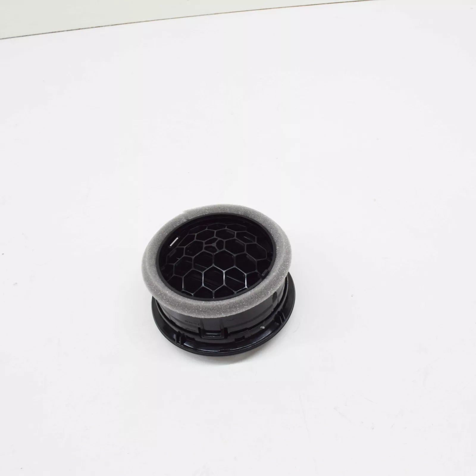 NEW VOLKSWAGEN UP DASHBOARD AIR VENT 1S0819703CITZ