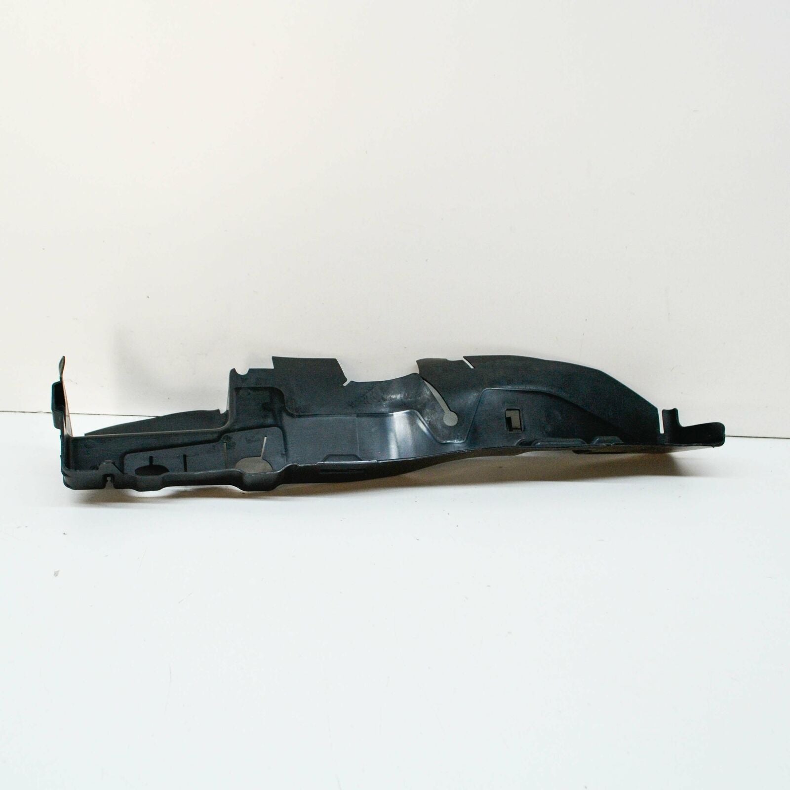 NEW AUDI Q3 F3 FRONT RIGHT RADIATOR SUPPORT BAFFLE 83A121284F ORIGINAL