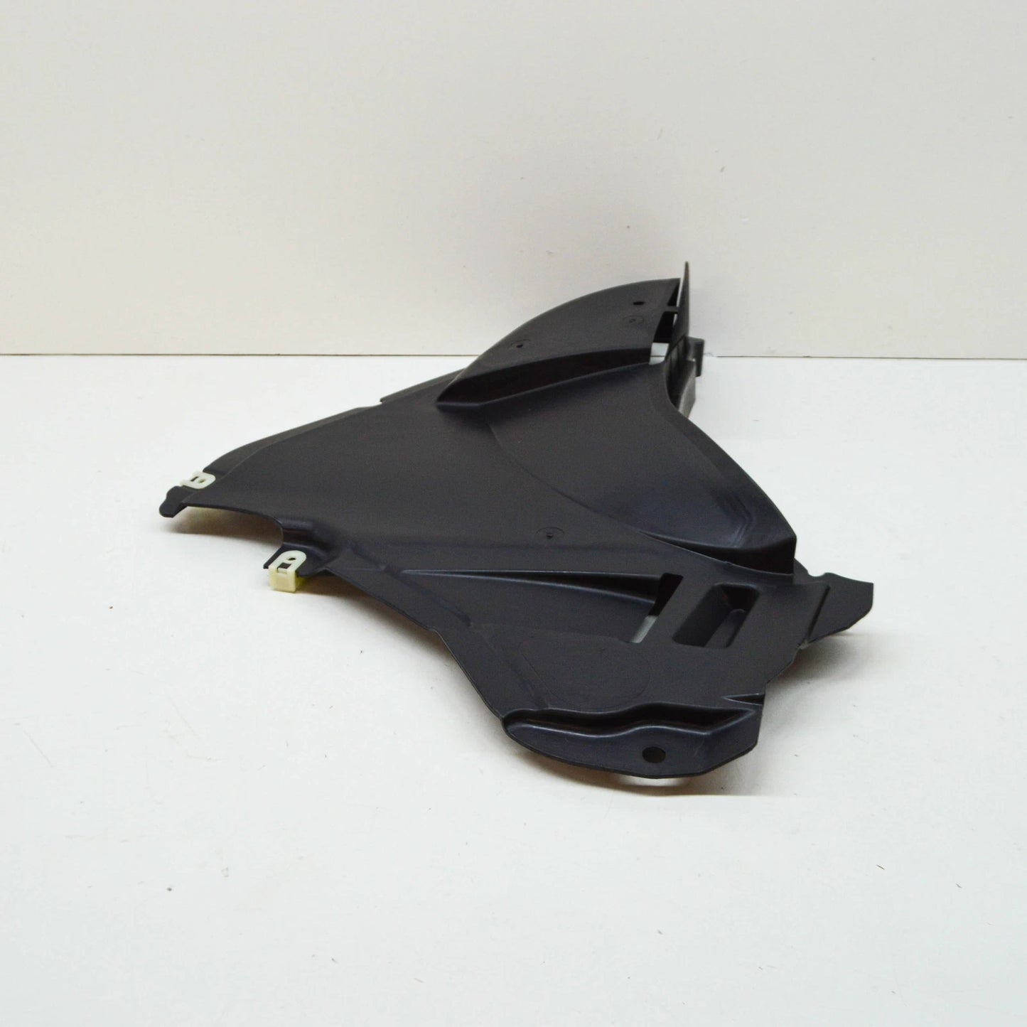 NEW BMW 6 GT G32 FRONT LEFT WHEEL ARCH BOTTOM EXTENSION 51757374731