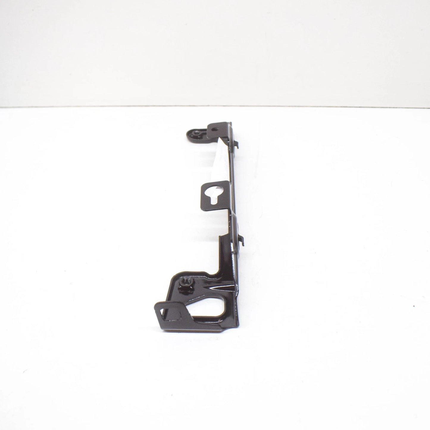 NEW BMW 1 F20 FRONT RADIATOR UPPER RIGHT BRACKET 51647266168 ORIGINAL