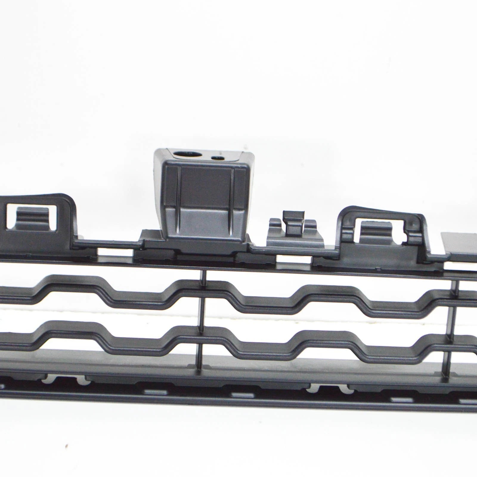 NEW BMW X6 F16 FRONT M BUMPER UPPER GRILLE 51118056520 8056520 2016 ORIGINAL