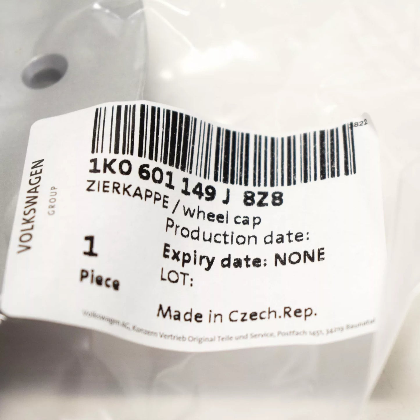 VOLKSWAGEN CLASSIXS 17" WHEEL CENTER CAP 1K0601149J NEW