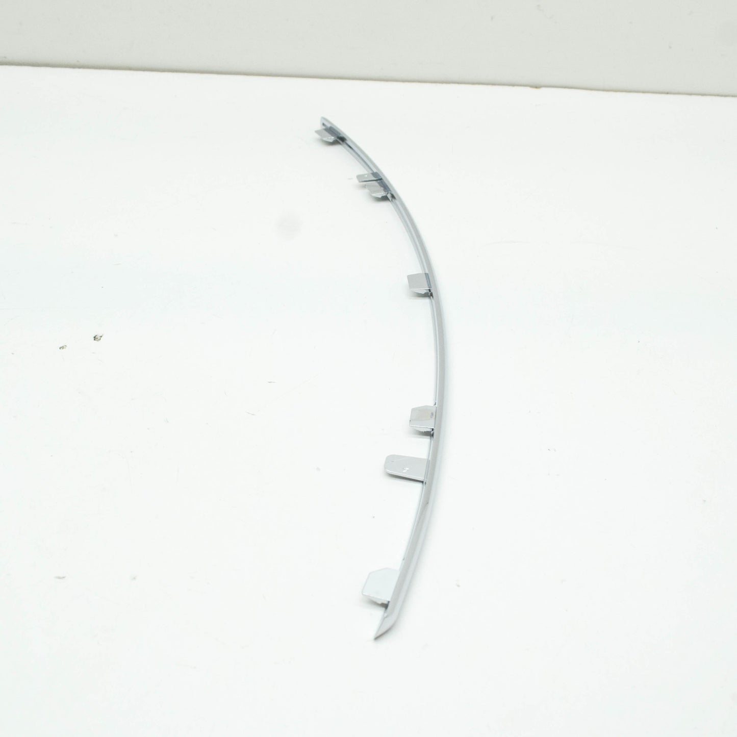 NEW MERCEDES-BENZ E-CLASS W212 FRONT RIGHT GRILLE CHROME TRIM A2128853021