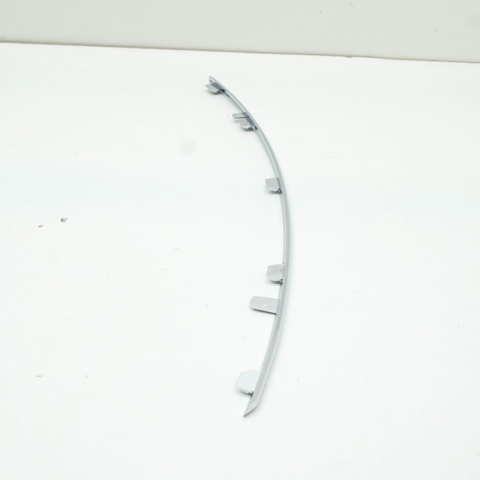 NEW MERCEDES-BENZ E-CLASS W212 FRONT RIGHT GRILLE CHROME TRIM A2128853021