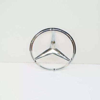 NEW MERCEDES-BENZ X W470 FRONT RADIATOR GRILLE EMBLEM BADGE A4708172800 ORIGINAL
