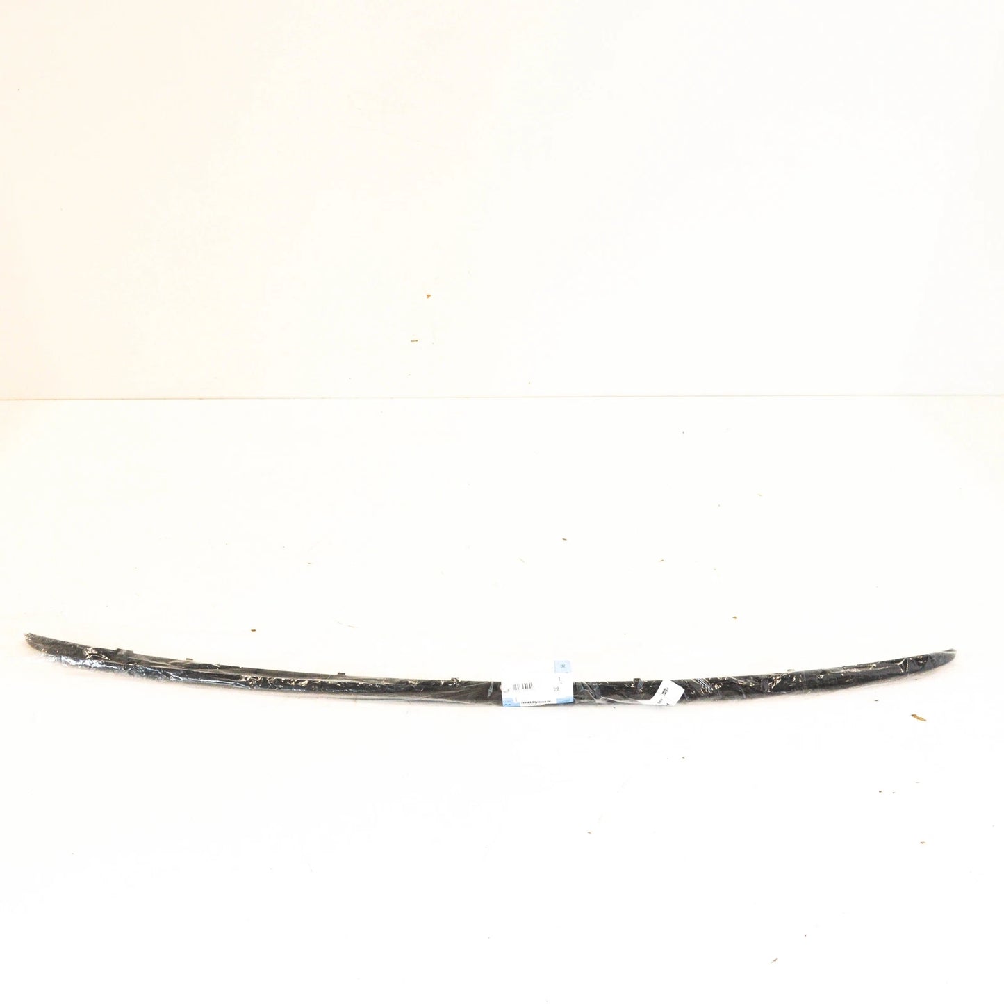 NEW BMW 7 E65 REAR BUMPER LOWER TRIM 51127135580 7135580 ORIGINAL