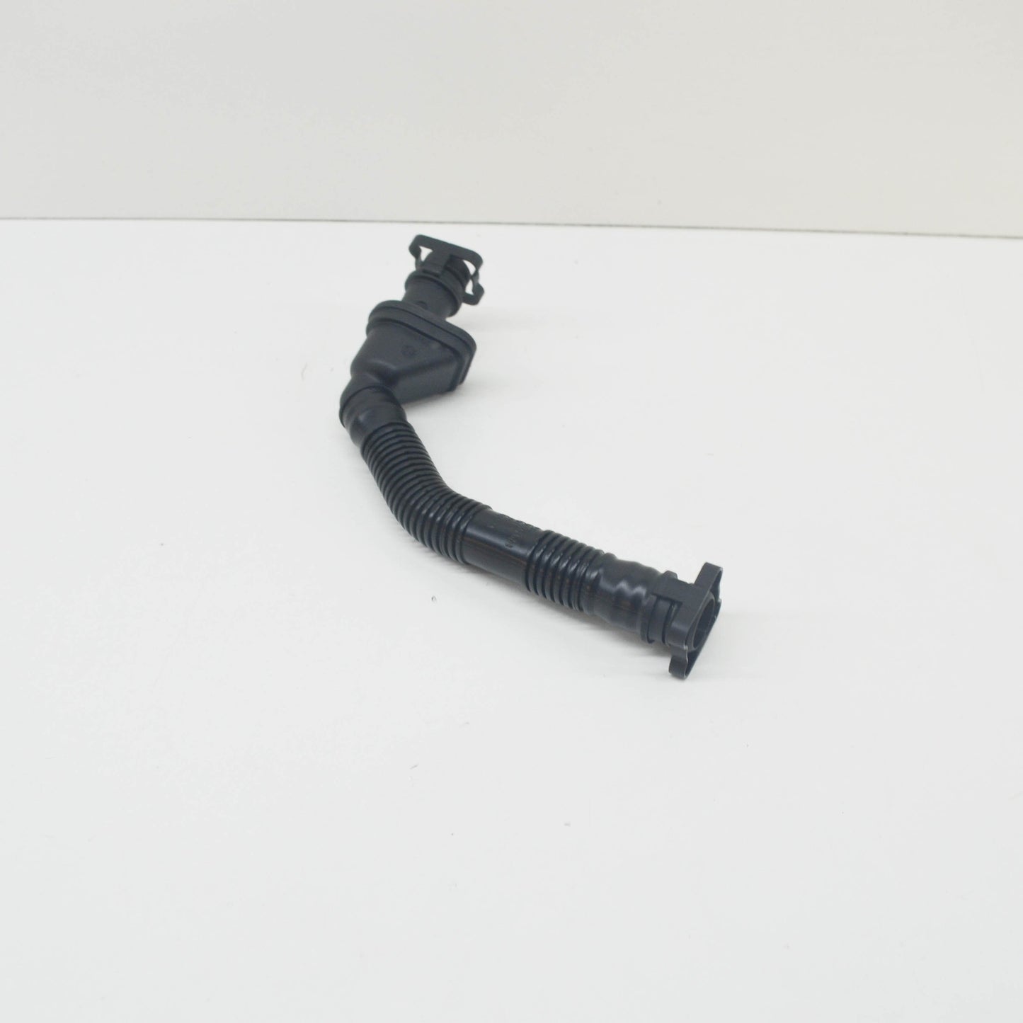new bmw 5 e60 crankcase vent hose 11157553949 3.0 petrol original