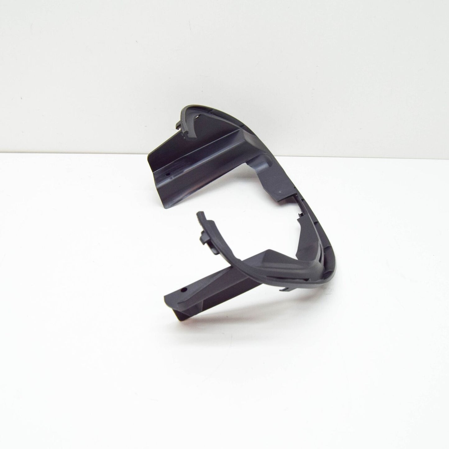 NEW MB GLE W167 REAR RIGHT EXHAUST TAIL PIPE TIP BRACKET A1678857800 ORIGINAL