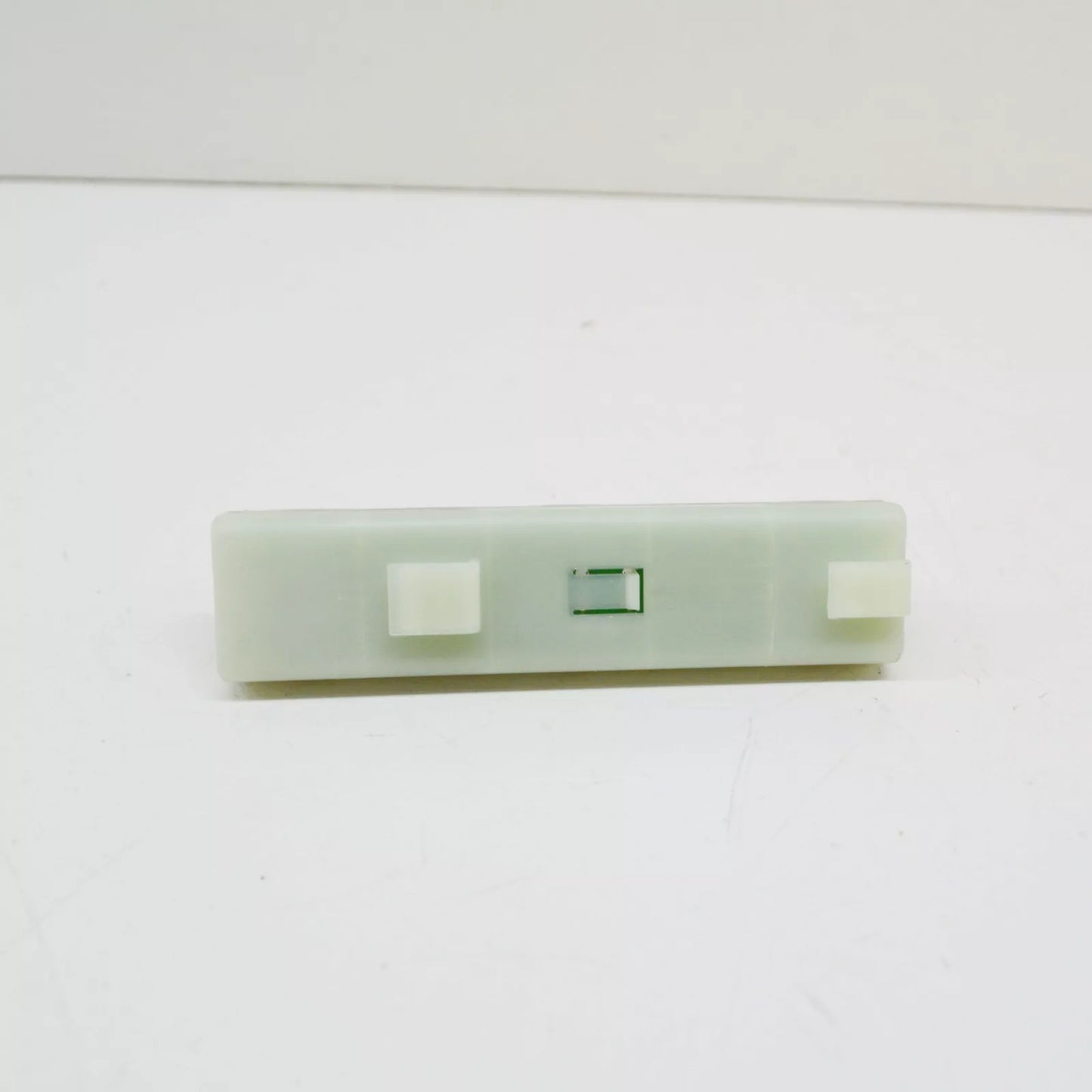 NEW MERCEDES-BENZ E COUPE C207 ENERGY DISTRIBUTOR LEFT A0009820112 ORIGINAL