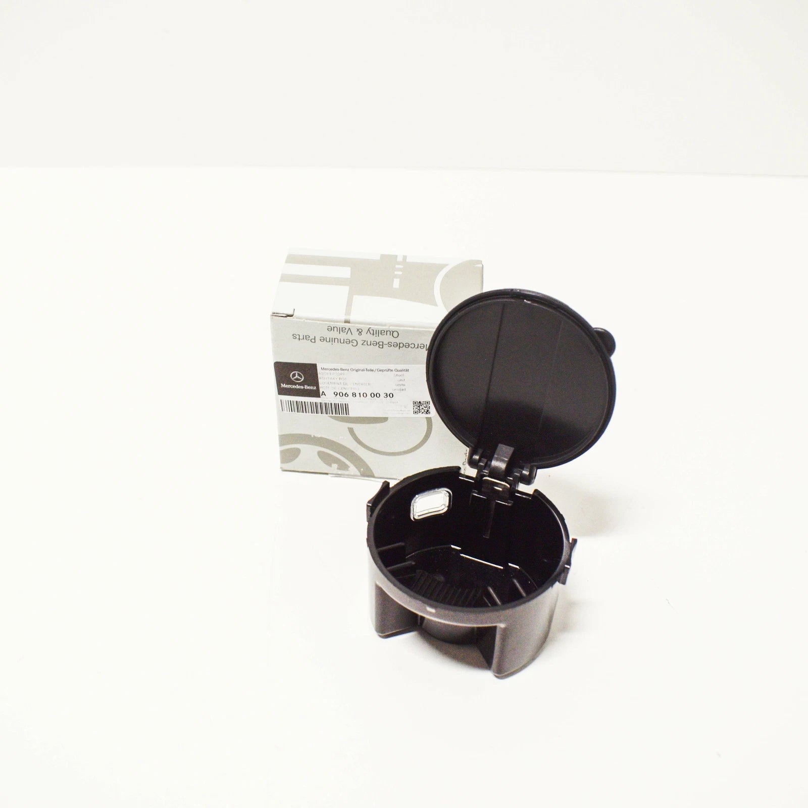 NEW MERCEDES BENZ SPRINTER 906 ASHTRAY A9068100030 ORIGINAL
