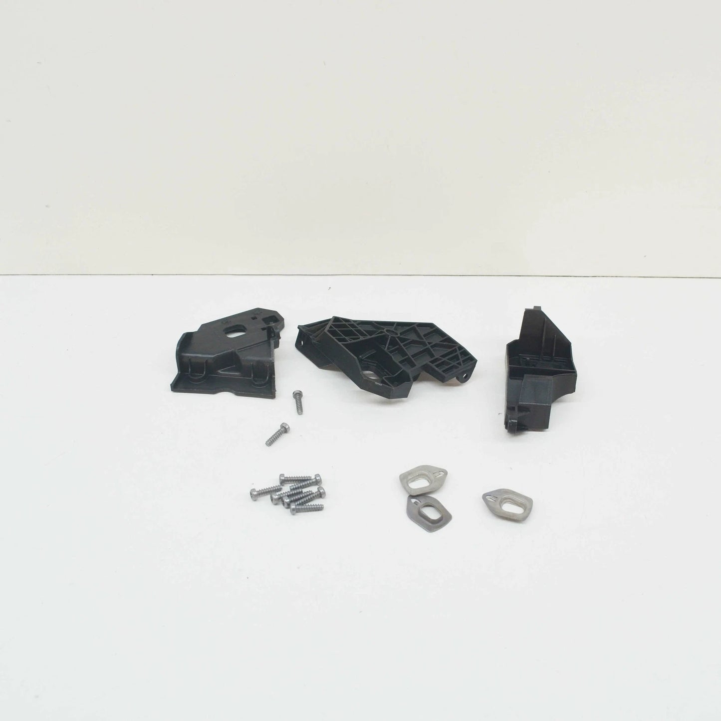 NEW MERCEDES-BENZ A W176 RIGHT HEADLIGHT BRACKET REPAIR SET A1768200214 ORIGINAL