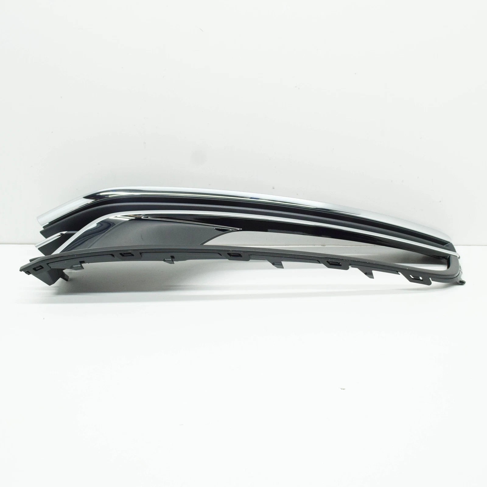 NEW VOLKSWAGEN PASSAT B8 FRONT BUMPER RIGHT GRILLE 3AA854662B9B9 ORIGINAL