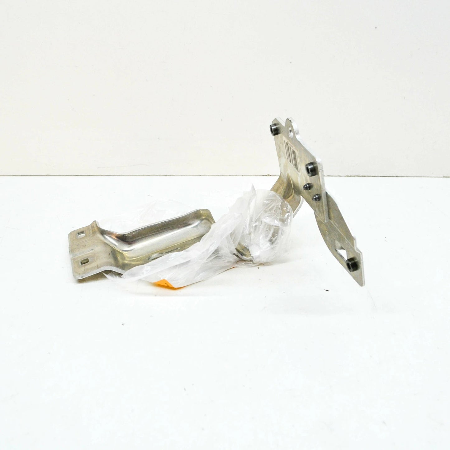 NEW BMW M5 F90 FRONT RIGHT VERTICAL CONNECTION SUPPORT 51118068454 ORIGINAL