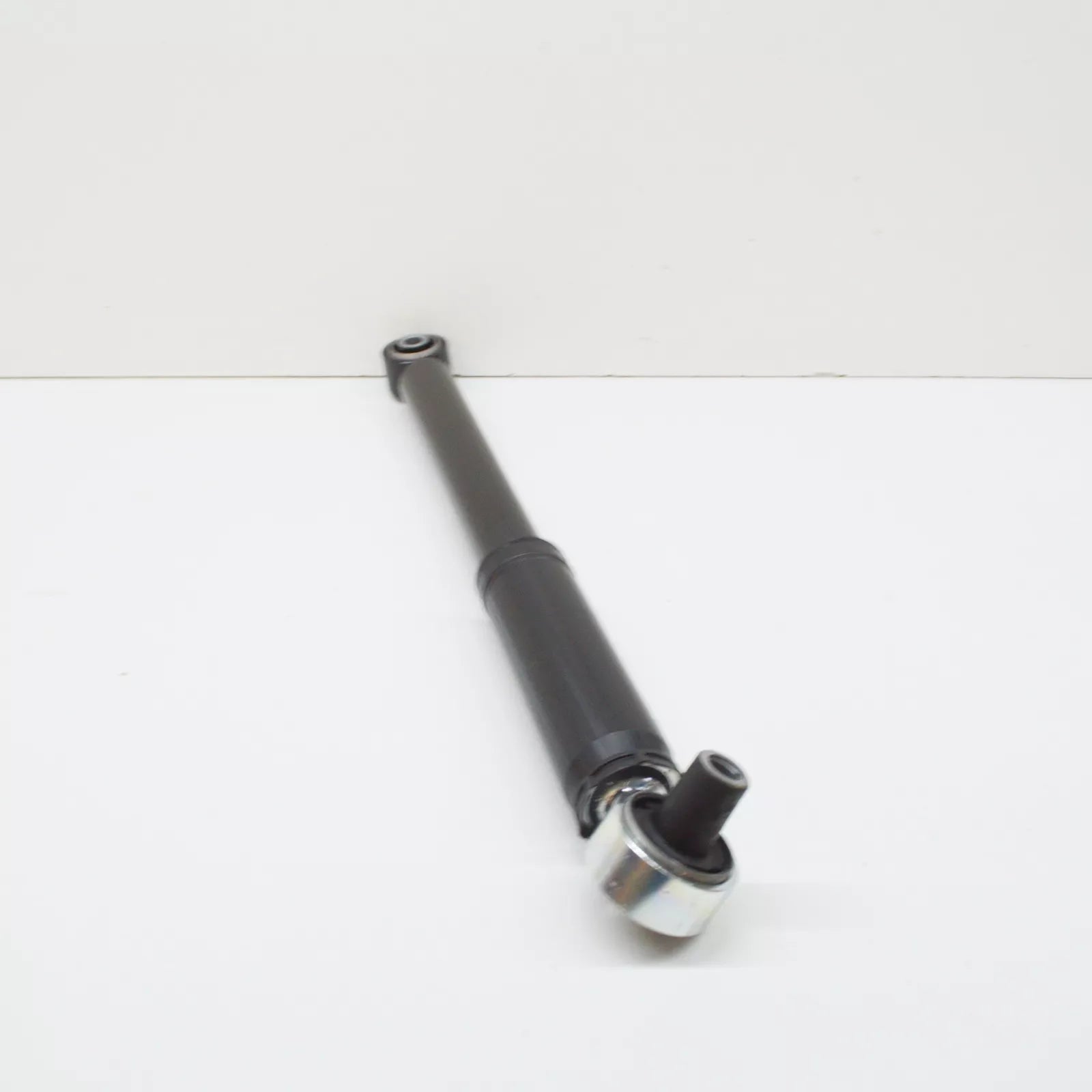 NEW MERCEDES-BENZ VITO W447 REAR SHOCK ABSORBER A4473267300 ORIGINAL