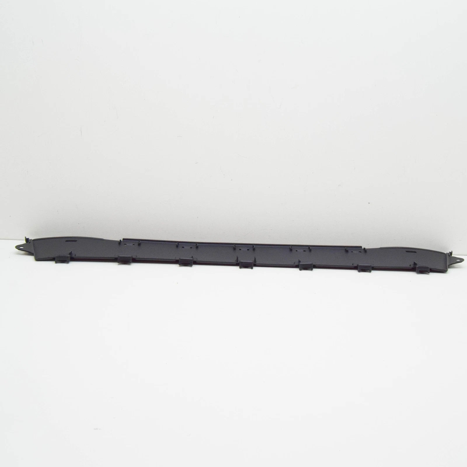 NEW AUDI TT FV CENTER RADIATOR GRILLE STRIKER PLATE 8S0853692B ORIGINAL