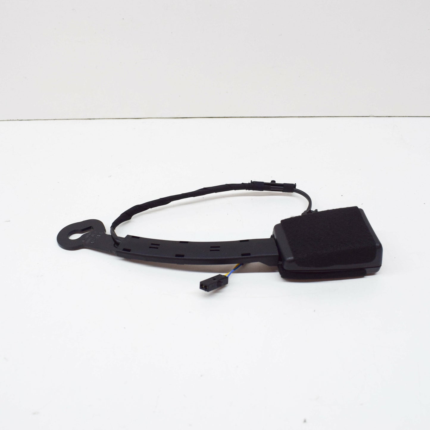 NEW AUDI A3 S3 8V FRONT LEFT SEAT BELT BUCKLE LATCH RHD 8V0857755GYLZ ORIGINAL