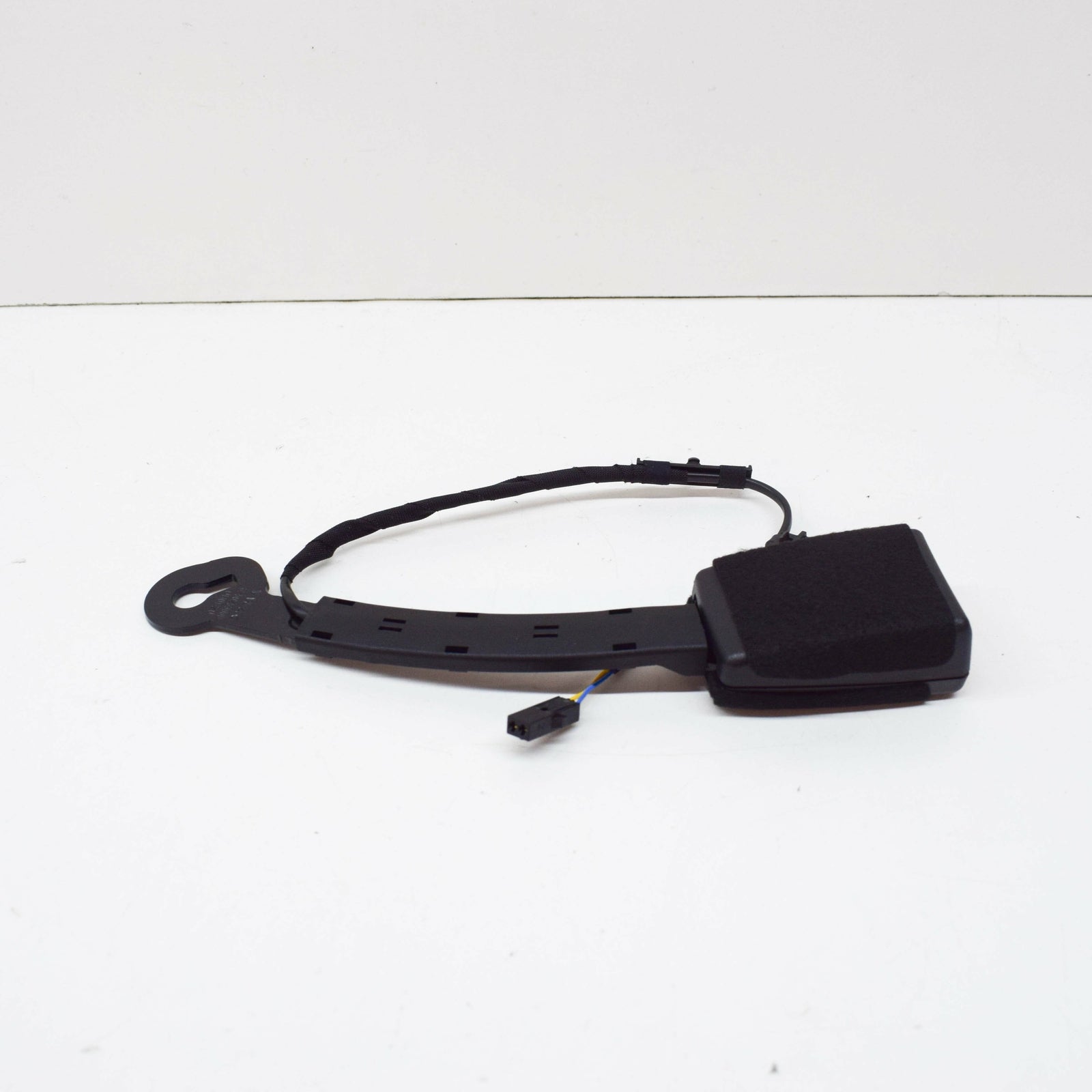 NEW AUDI A3 S3 8V FRONT LEFT SEAT BELT BUCKLE LATCH RHD 8V0857755GYLZ ORIGINAL