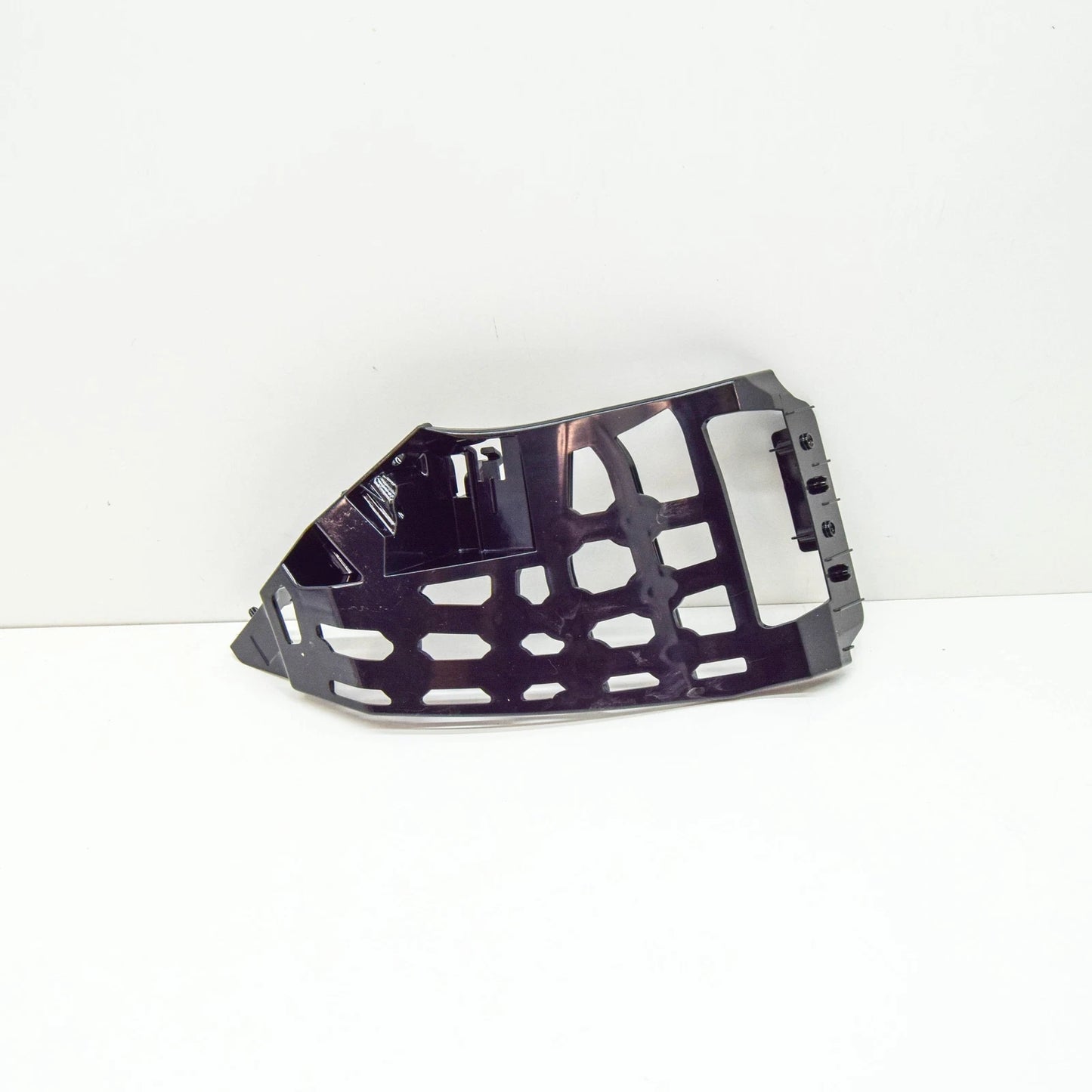 NEW BMW X6G06 FRONT LEFT UPPER BUMPER TOP GUIDE 7478843 51117478843 ORIGINAL