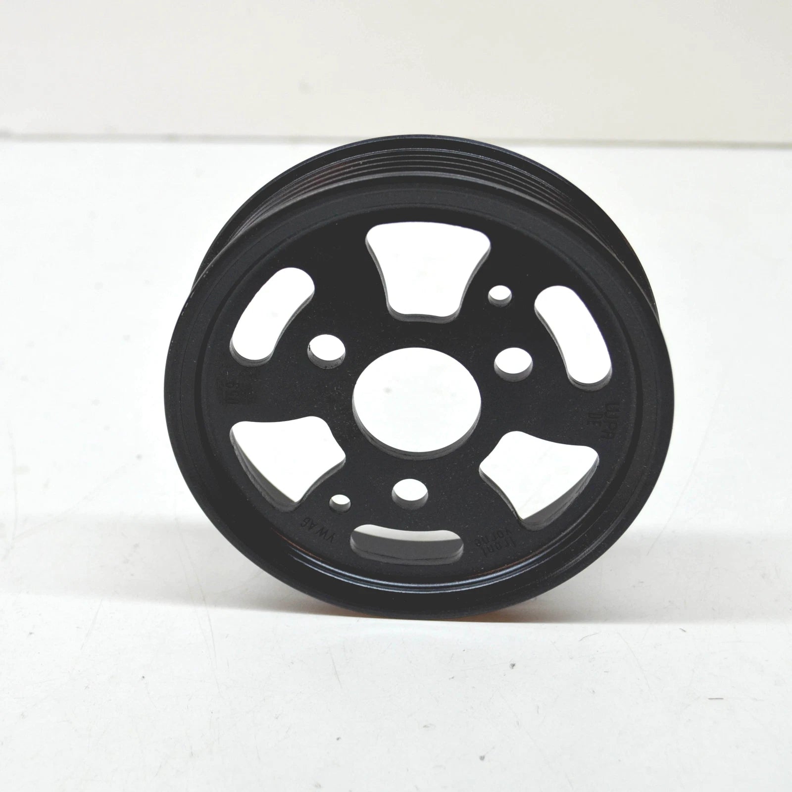 NEW VOLKSWAGEN AMAROK POWER STEERING PUMP PULLEY 059145255K