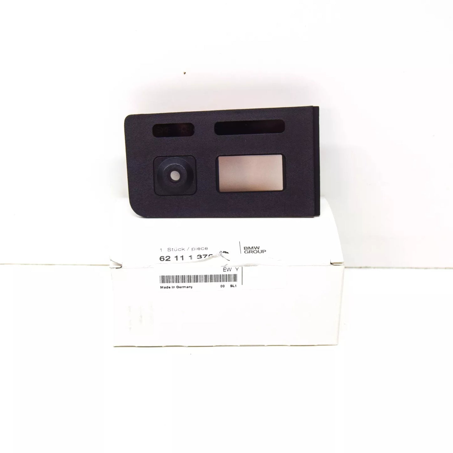 NEW BMW 3 E30 STEERING COLUMN SWITCH COVER 62111370655 1370655 ORIGINAL