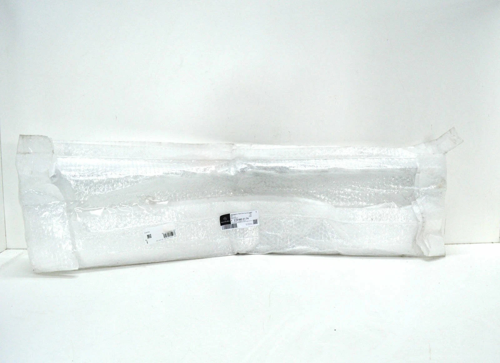 NEW MB CLS C218 FRONT BUMPER RADIATOR GRILLE TRIM A2188850174