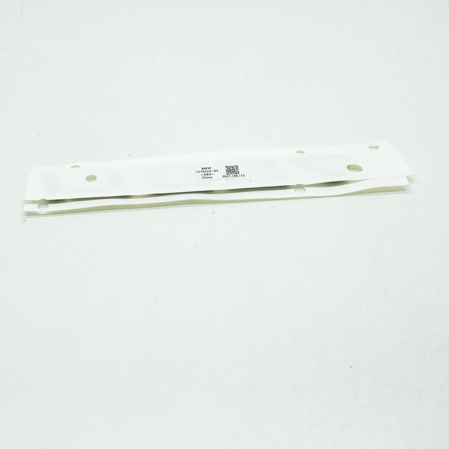 NEW BMW 7 G11 G12 REAR TRUNK BOOTLID BADGE 51147376824 ORIGINAL