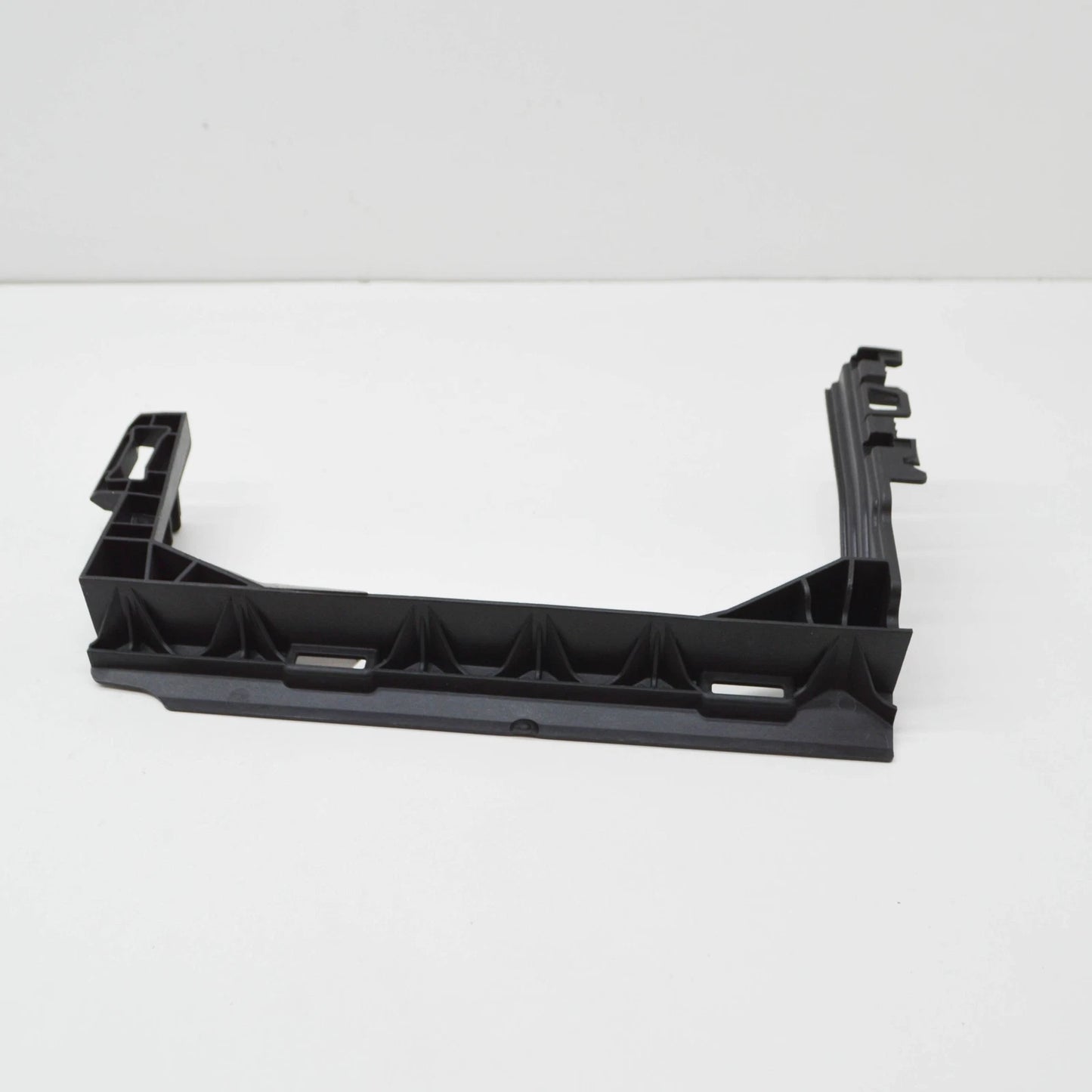NEW MERCEDES-BENZ GLE W167 RIGHT SIDE RADIATOR BRACKET MOUNT A1675041400