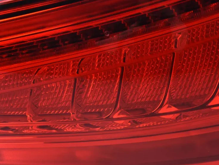 NEW AUDI Q5 8R REAR RIGHT UPPER TAILLIGHT 8R0945094D ORIGINAL