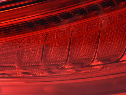 NEW AUDI Q5 8R REAR RIGHT UPPER TAILLIGHT 8R0945094D ORIGINAL