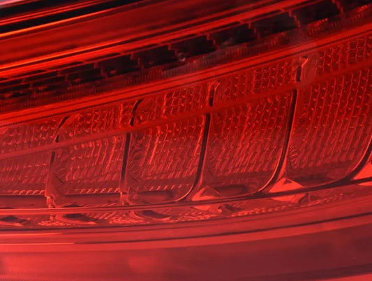 NEW AUDI Q5 8R REAR RIGHT UPPER TAILLIGHT 8R0945094D ORIGINAL