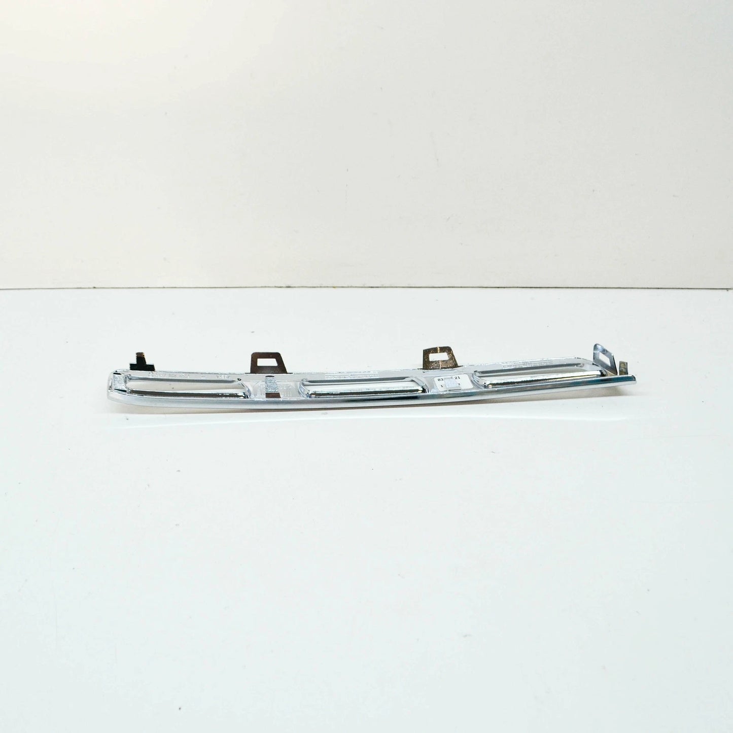 NEW MERCEDES-BENZ GLA H247 FRONT LEFT OUTER GRILLE MOLDING A2478884500