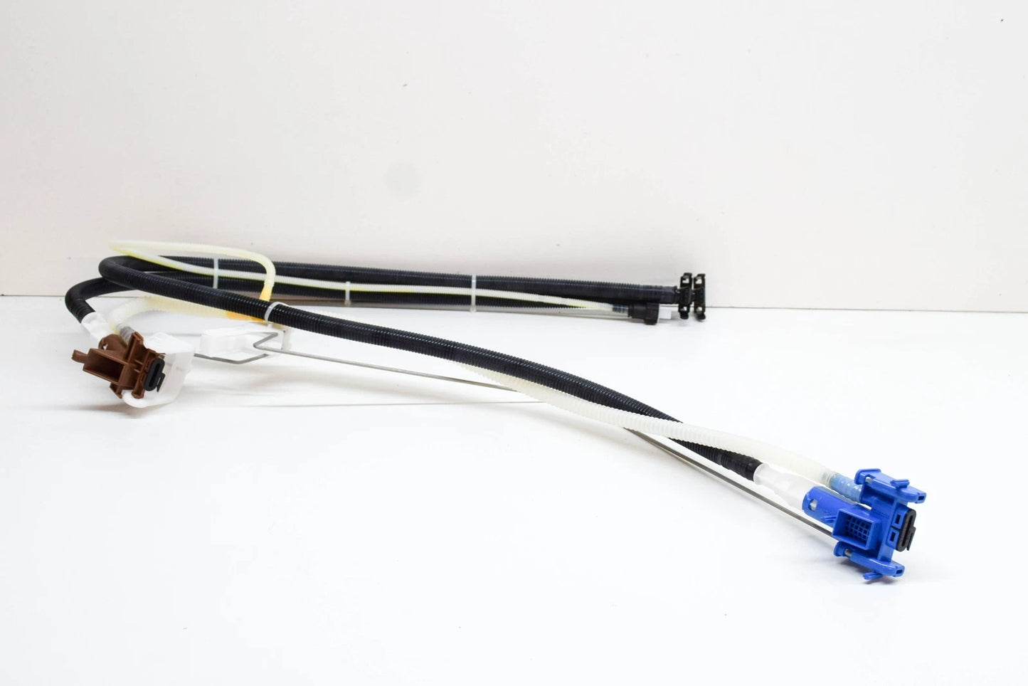 NEW AUDI Q7 4L LEFT SUCTION JET PUMP 7L6919715D ORIGINAL