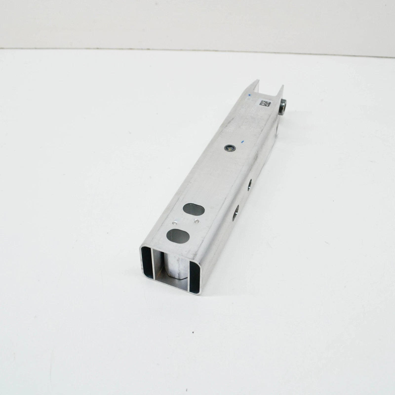 NEW BMW 4 COUPE G22 G82 FRONT BUMPER RIGHT CRASH BOX 51117451166 ORIGINAL