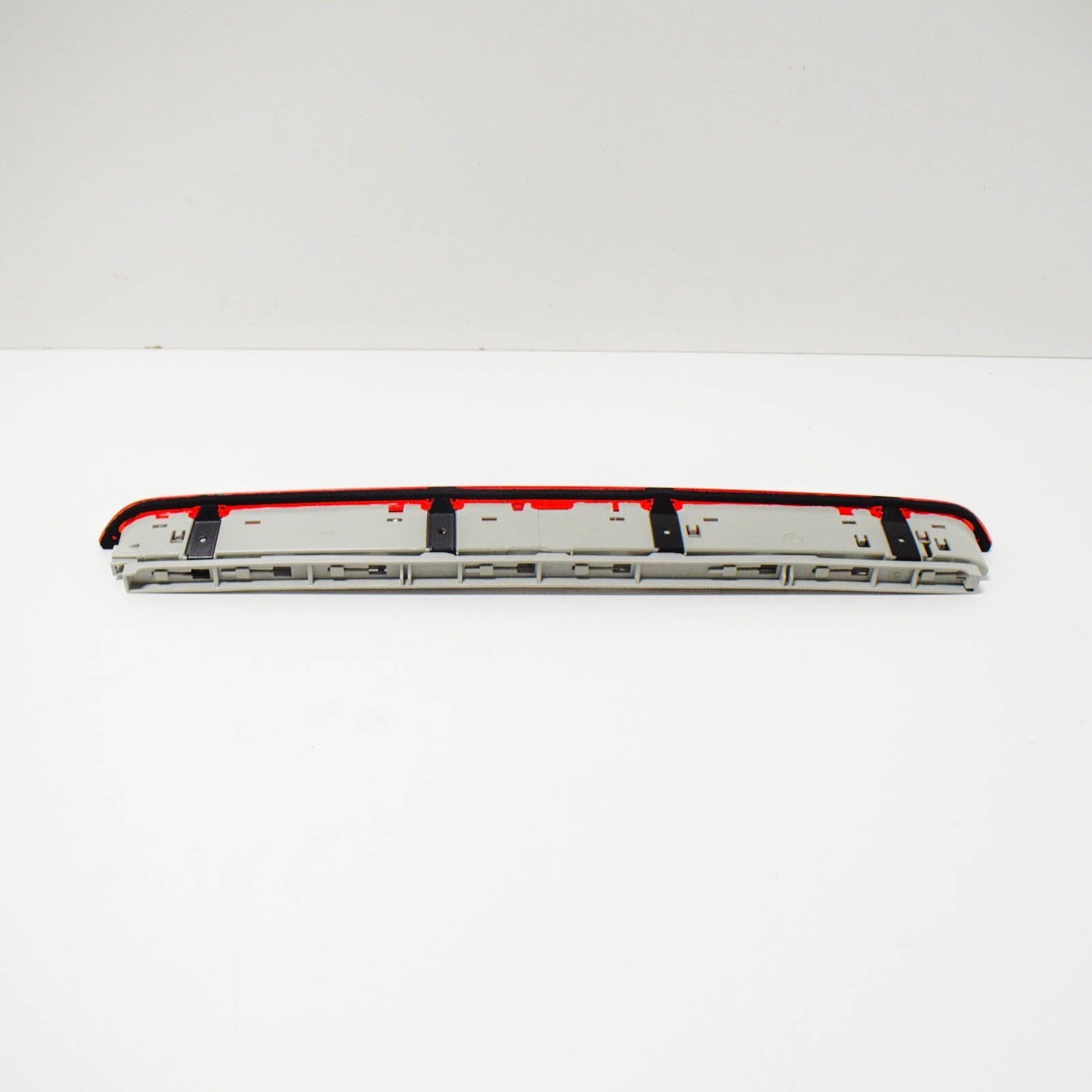 NEW AUDI A4 AVANT 8K REAT TAILGATE ADDITIONAL BRAKE LIGHT 8K9945097 ORIGINAL