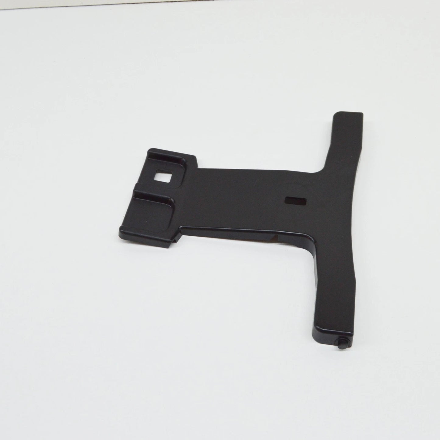 NEW MERCEDES-BENZ C W204 RADIATOR GRILLE SUPPORT A2048850736 ORIGINAL