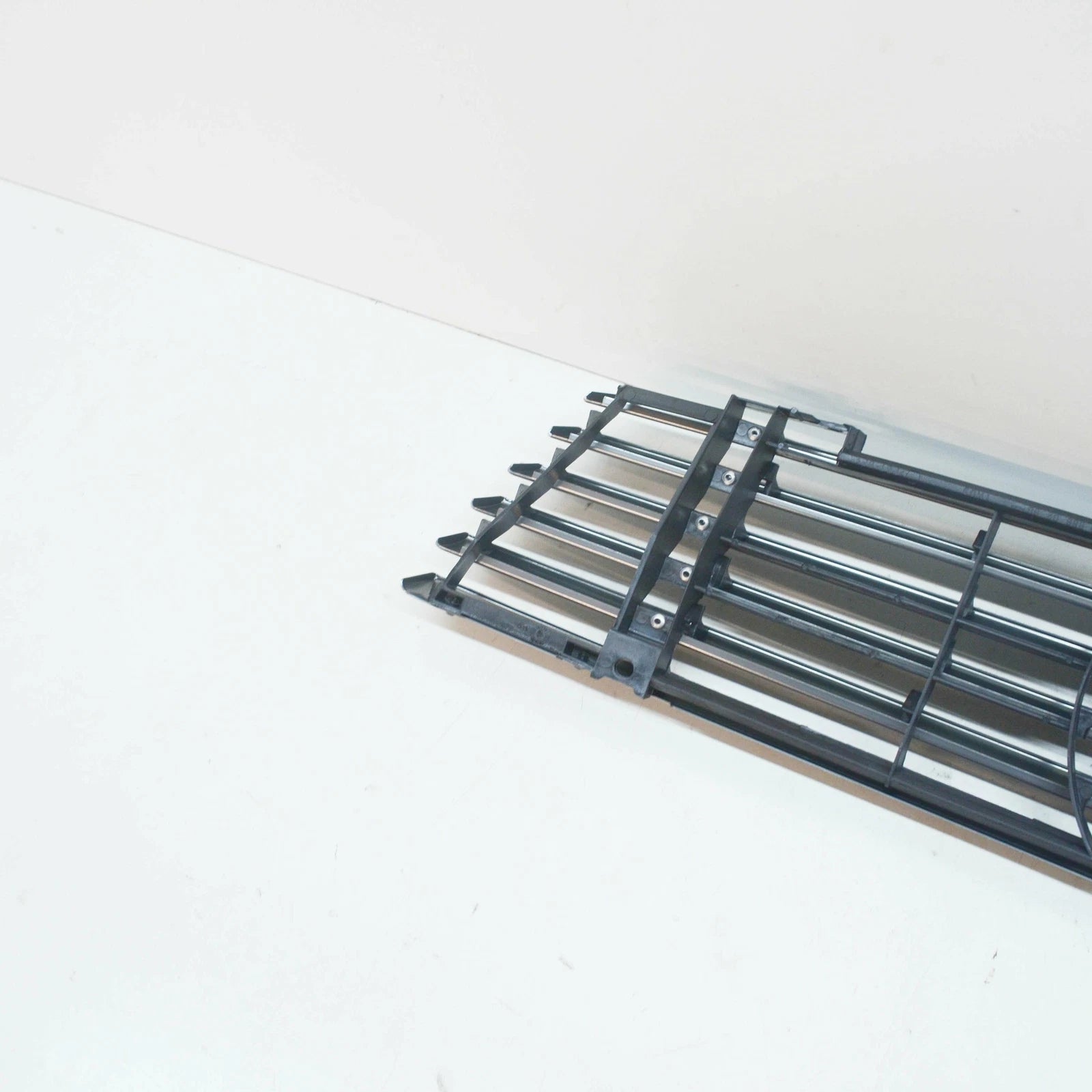 NEW MERCEDES-BENZ SL R129 FRONT RADIATOR GRILLE A1298800285 ORIGINAL