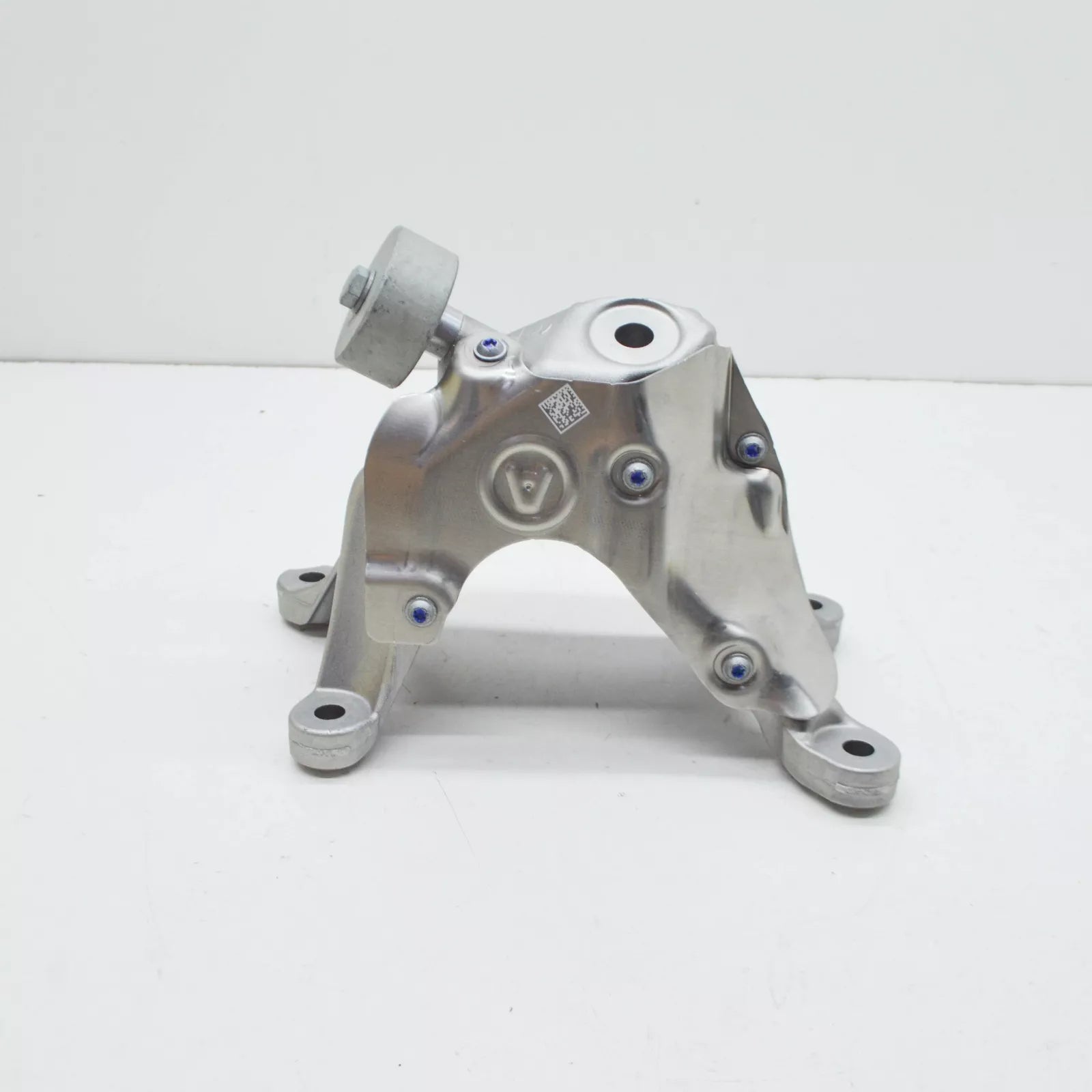 NEW BMW 4 COUPE G22 ENGINE RIGHT SIDE BRACKET 22119470132 ORIGINAL