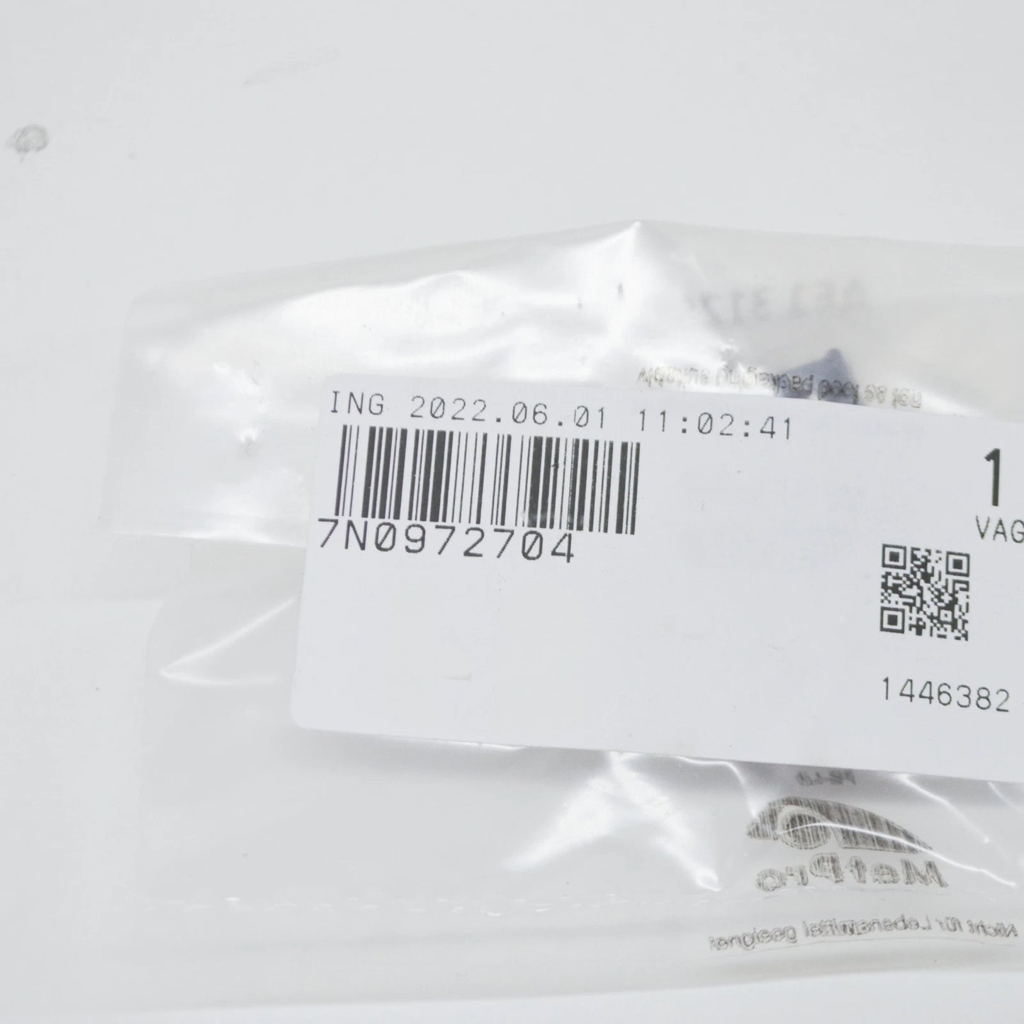 NEW VW GOLF MK7 4-PIN FLAT CONTACT HOUSING WITH CONTACT LOCK 7N0972704