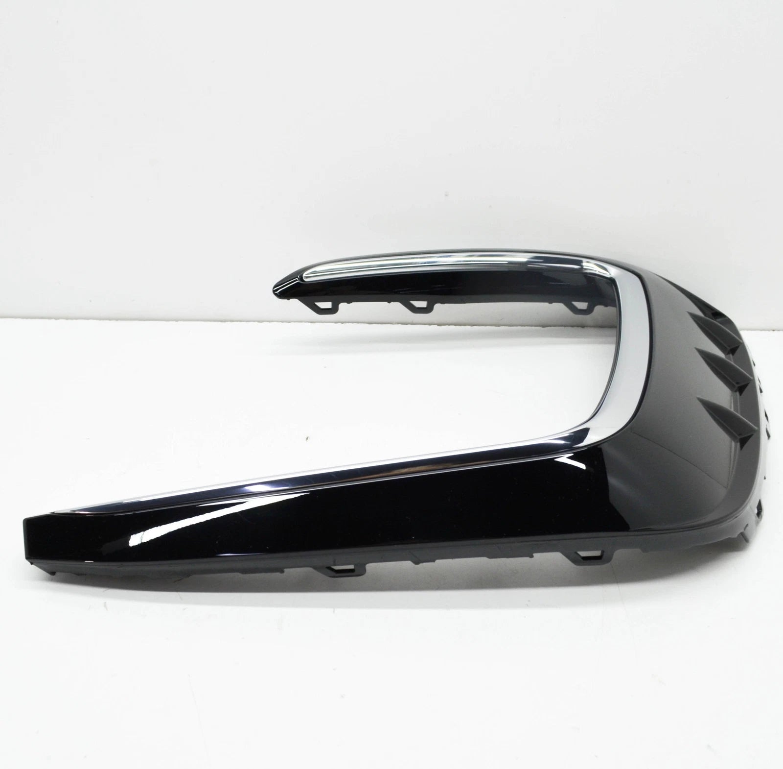 NEW VW TIGUAN AD FRONT RIGHT BUMPER VENT GRILLE TRIM 5NA854662HDPJ