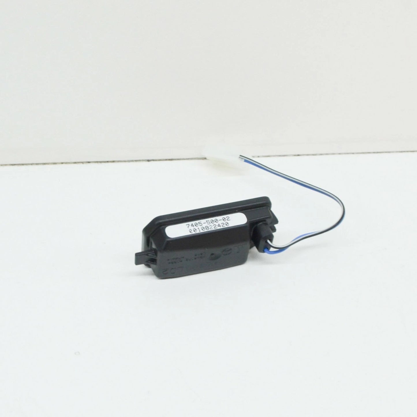 NEW MERCEDES-BENZ C-CLASS W205 LEFT WING MIRROR PUDDLE LIGHT A0998200159