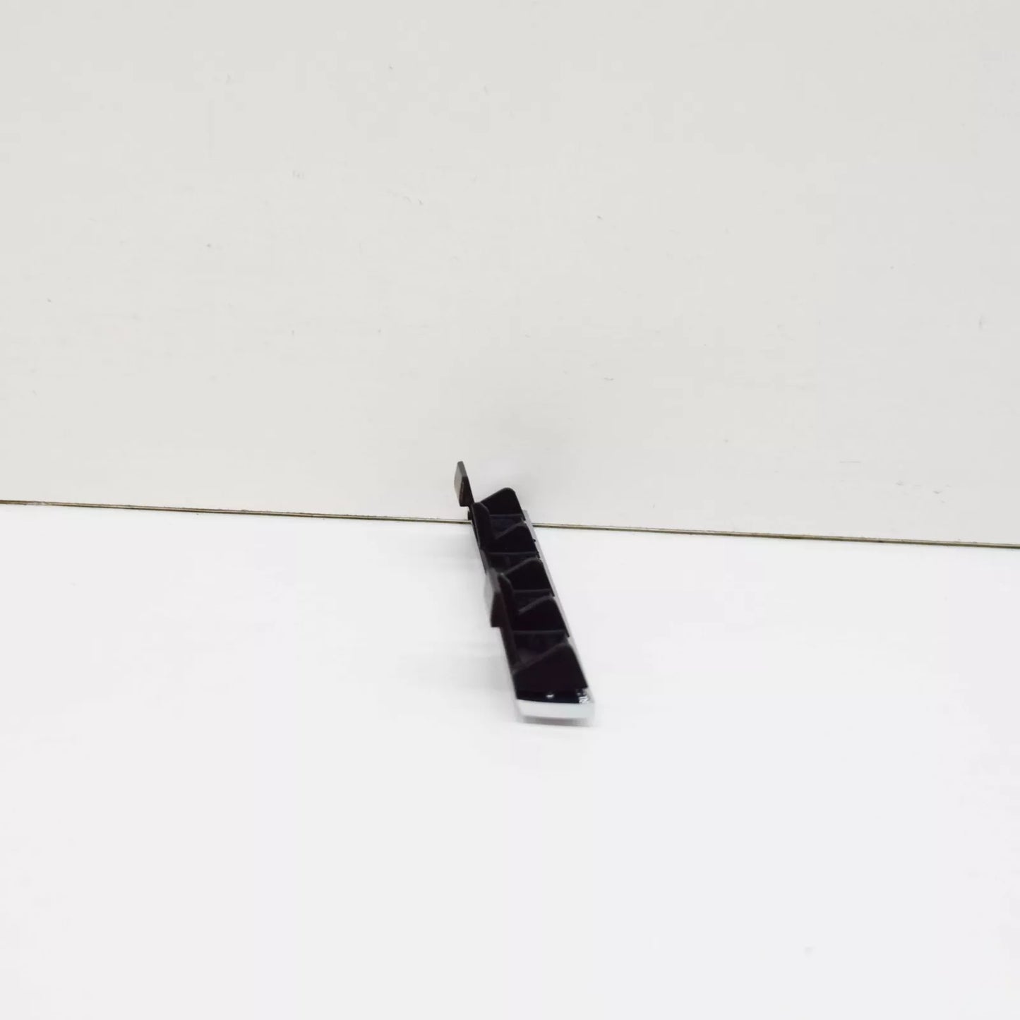 NEW VW MULTIVAN T6 RADIATOR GRILLE '4 MOTION" INSCRIPTION 7LA853948BMGM