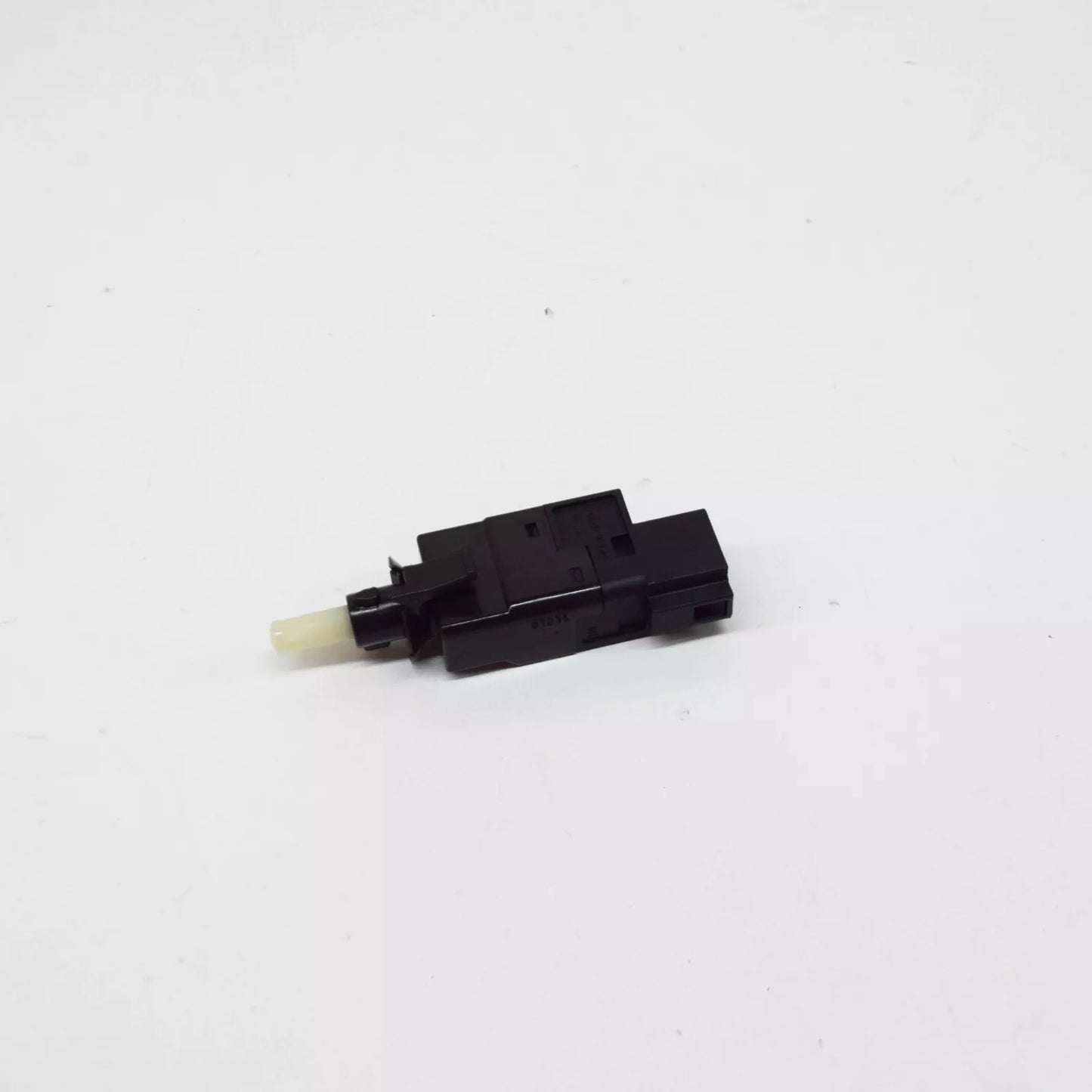 NEW MERCEDES-BENZ VITO W639 BRAKE LIGHT SWITCH A0015459609 ORIGINAL