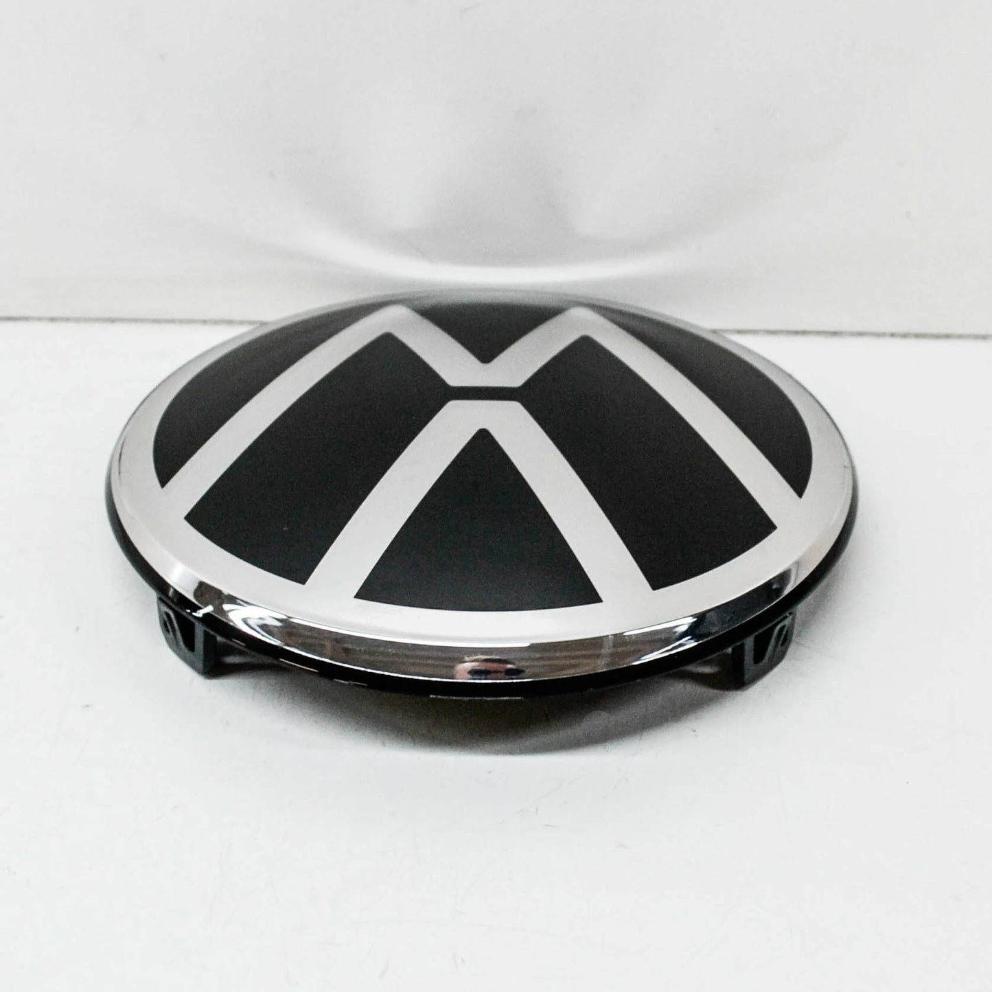 NEW VOLKSWAGEN T-ROC FRONT EMBLEM BADGE 2GM853601EDPJ